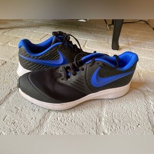 Nike Star Runners 7Y